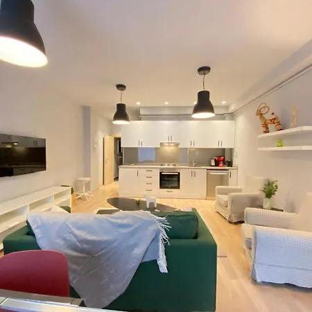 Flat Near Nisantasi And Trendy Attractions In Besiktas דירה איסטמבול